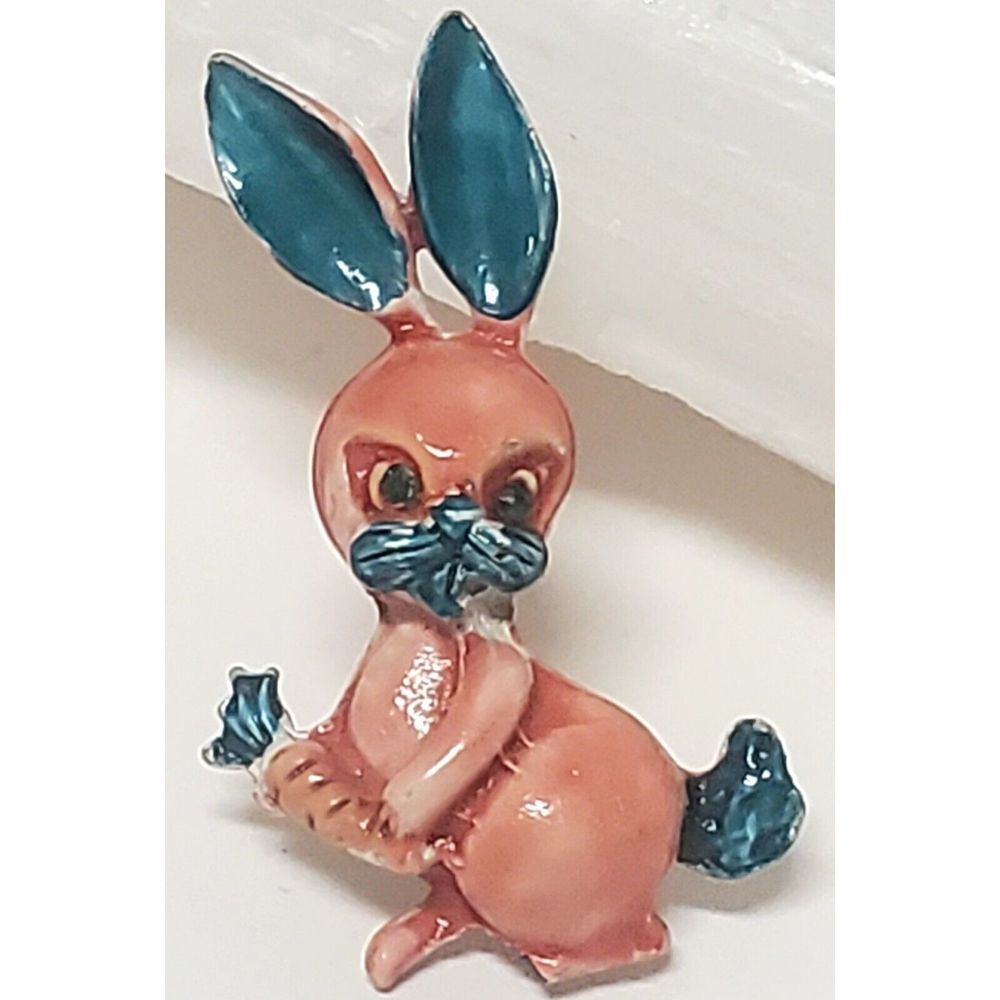VTG Bunny Brooch Carrot Enamel Pink Rabbit Blue Ears/Tail/Whiskers Donnie Darko